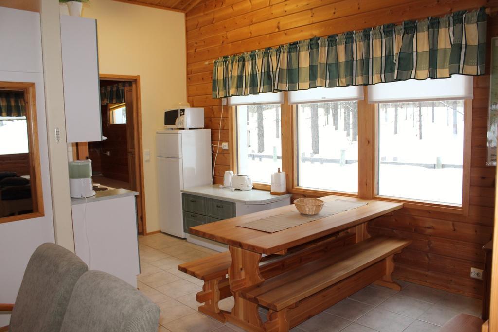 Petaejaekylae Villa Kuusamo Kamer foto